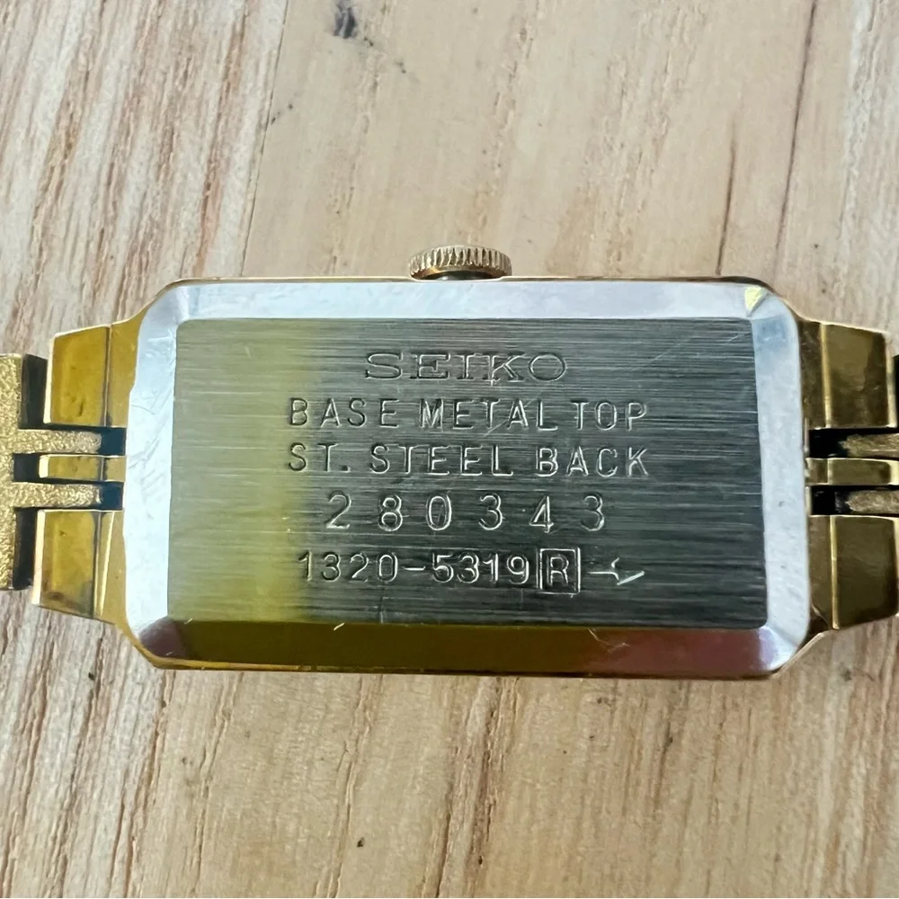 Vintage seiko ladies gold tone diamond octagonal dress watch NEW BATTERY